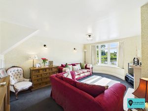 Living Room- click for photo gallery